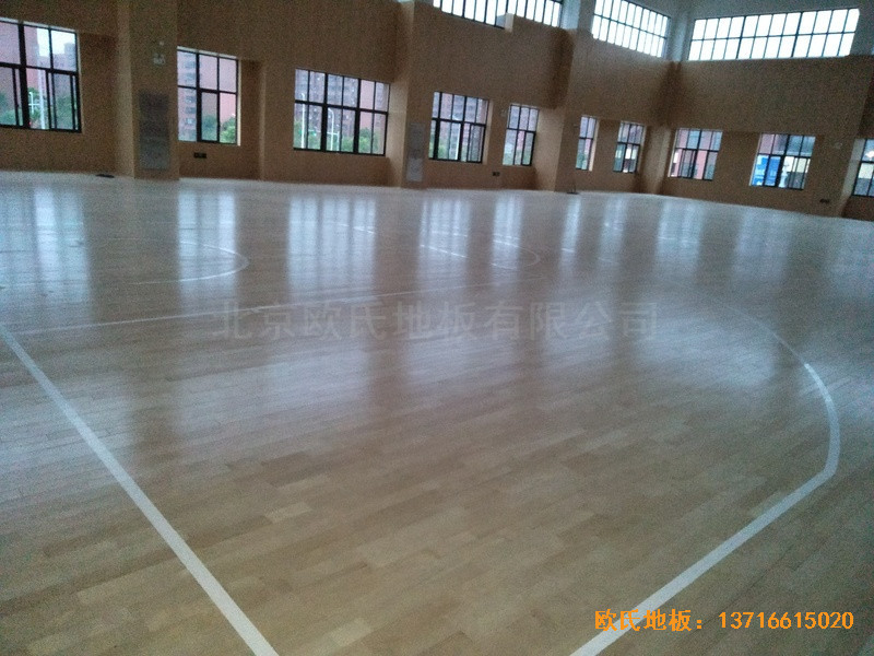 �Ϻ��ɽ��^(q��)�ܱ��WУ�\���^�\��ľ�ذ���O(sh��)����0