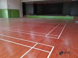 �Ҹ��w����(ch��ng)��ľ�ذ�ʩ��